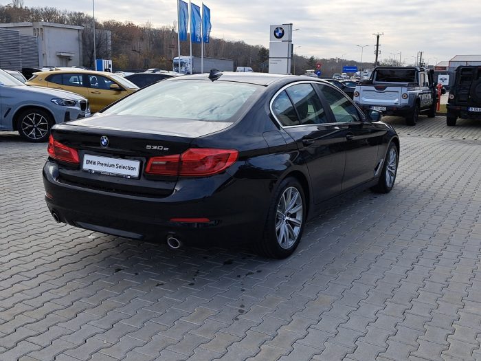 BMW Seria 5, 530E, 2020, 10800 km