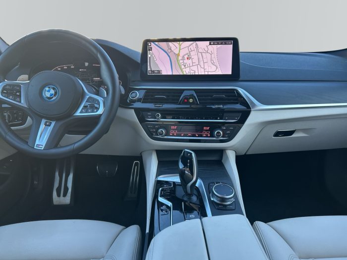 BMW Seria 5, 530E XDRIVE, 2023, 27883 km