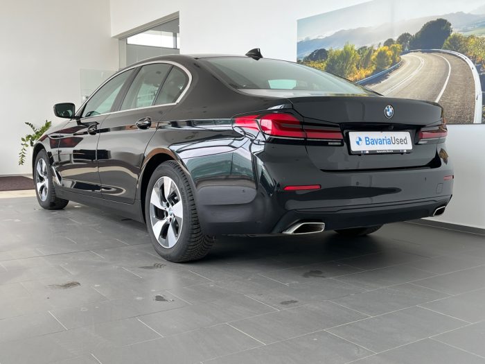 BMW Seria 5, 520D, 2023, 88800 km