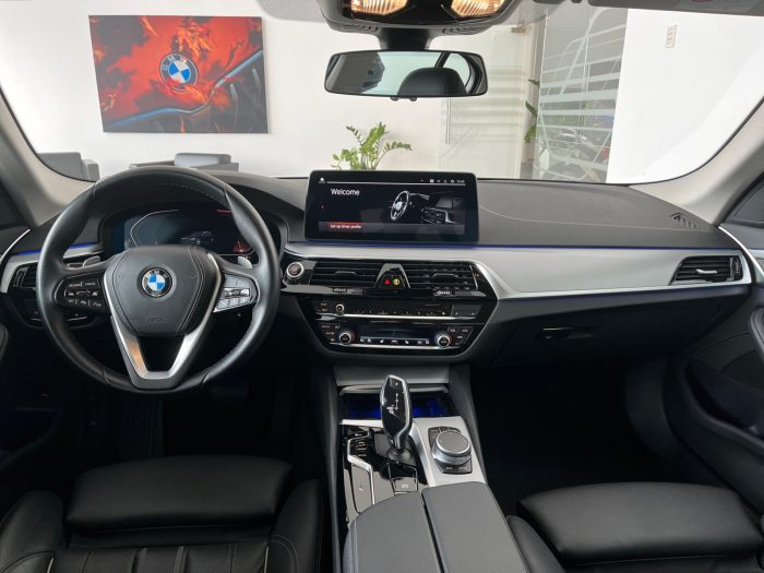 BMW Seria 5, 520D, 2023, 88800 km