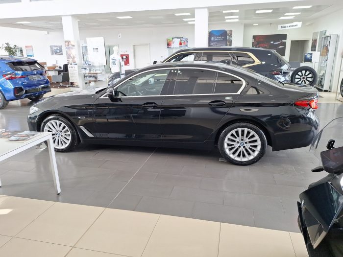 BMW Seria 5, 520E, 2021, 90900 km