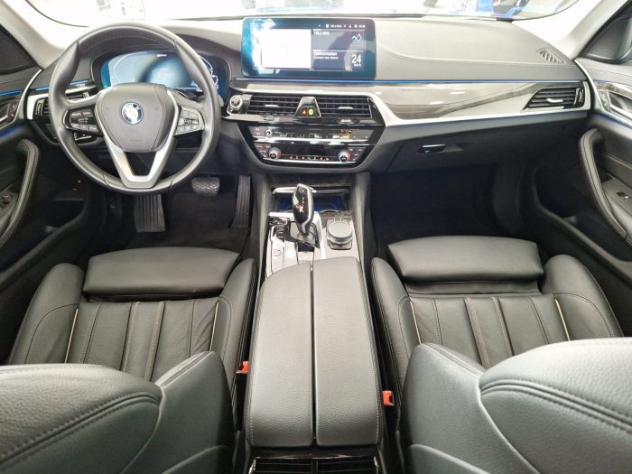 BMW Seria 5, 520E, 2021, 90900 km
