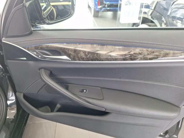 BMW Seria 5, 520E, 2021, 90900 km