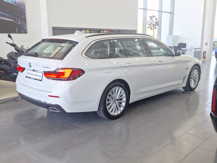 BMW Seria 5, 530E TOURING, 2023, 23700 km