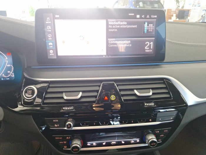 BMW Seria 5, 530E TOURING, 2023, 23700 km