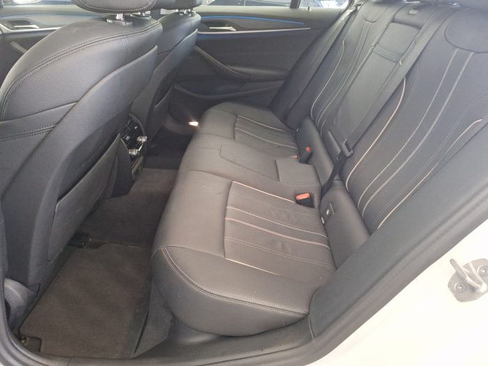 BMW Seria 5, 530E TOURING, 2023, 23700 km