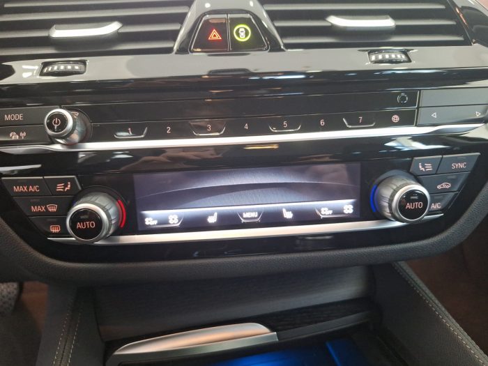 BMW Seria 5, 530E TOURING, 2023, 23700 km