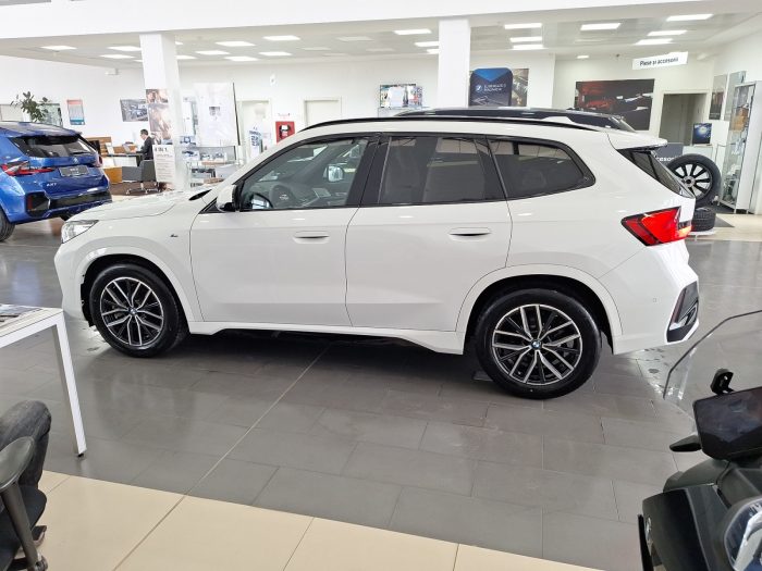 BMW X1, X1 XDRIVE23I, 2023, 24500 km