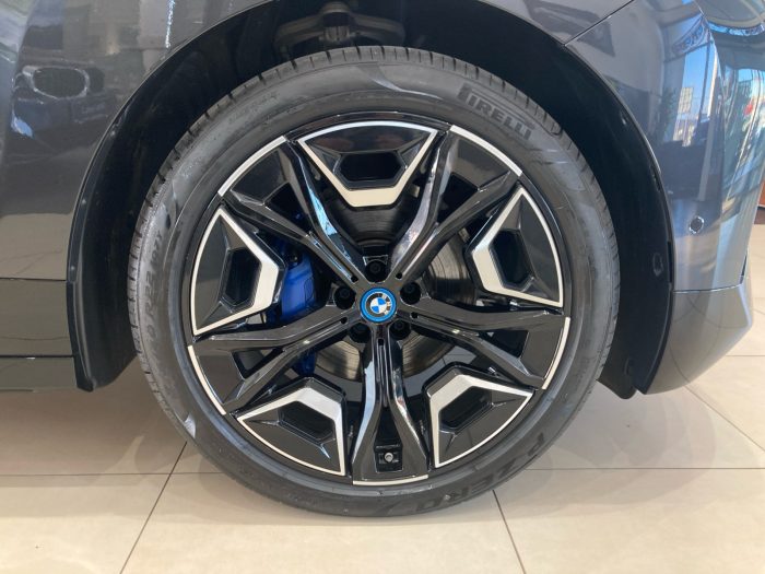 BMW iX, IX XDRIVE50, 2023, 7200 km