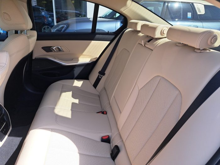 BMW Seria 3, 320D XDRIVE, 2024, 13139 km