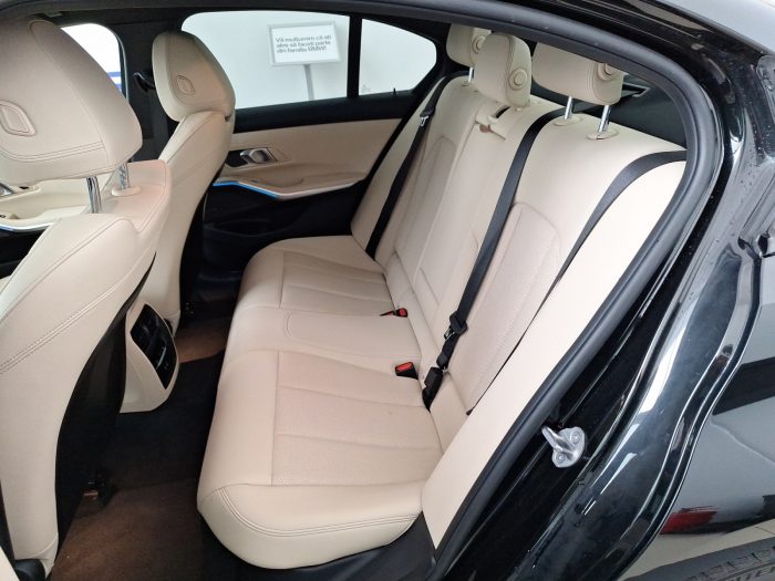 BMW Seria 3, 320D XDRIVE, 2024, 9003 km