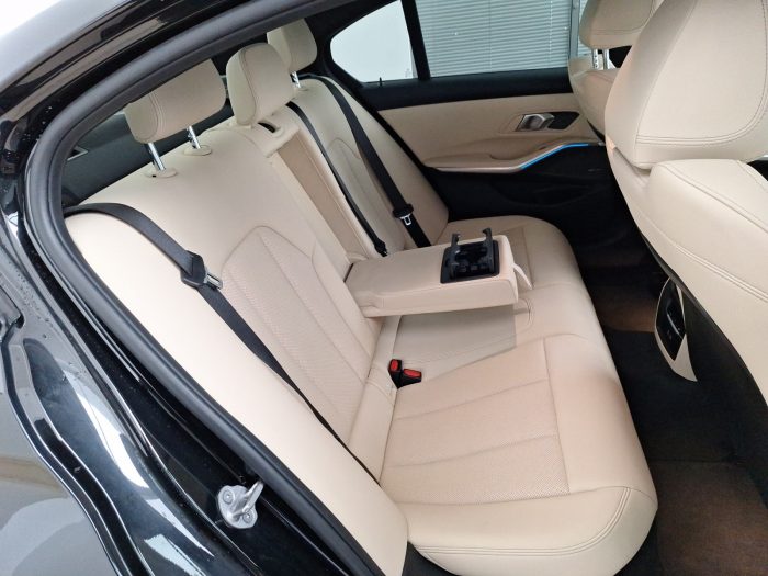 BMW Seria 3, 320D XDRIVE, 2024, 9003 km