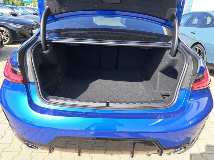 BMW Seria 3, 320I XDRIVE, 2023, 7369 km