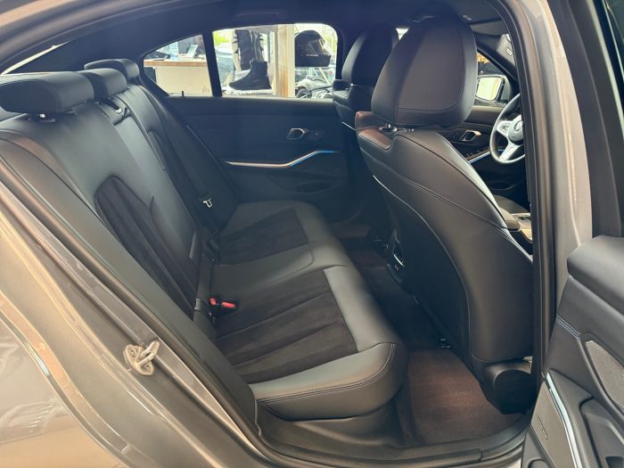 BMW Seria 3, 320I XDRIVE, 2024, 9300 km