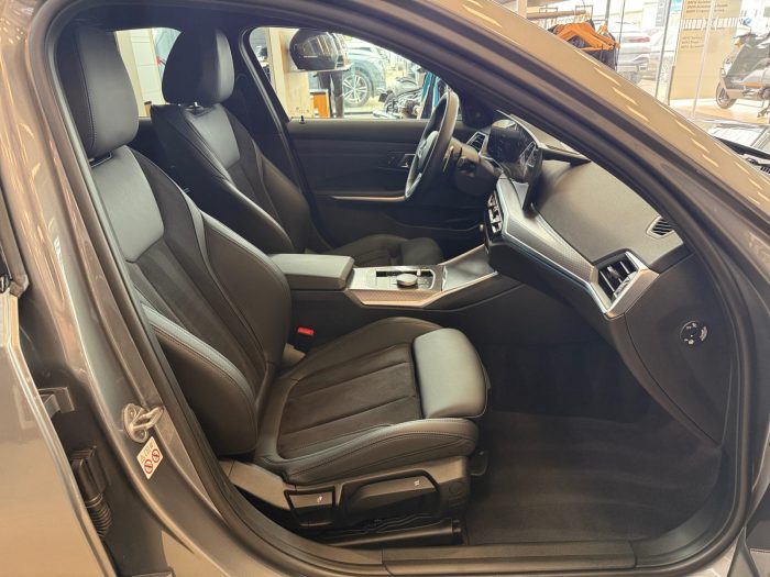 BMW Seria 3, 320I XDRIVE, 2024, 9300 km