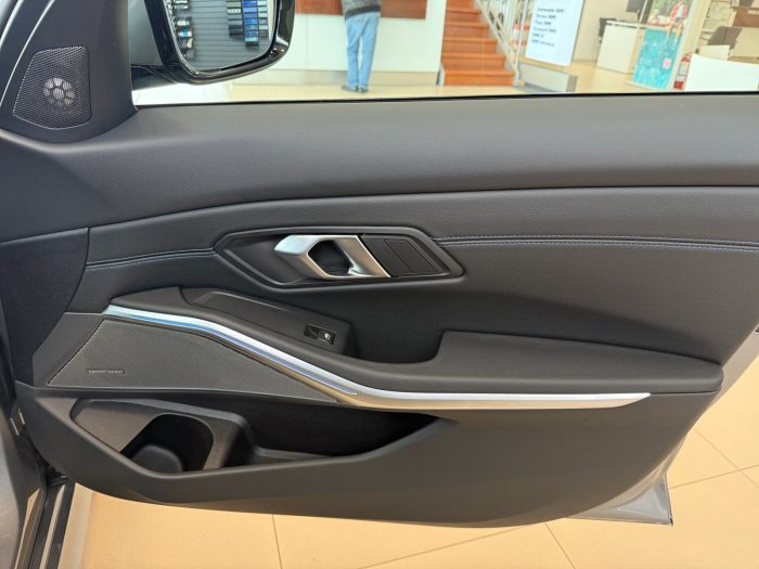 BMW Seria 3, 320I XDRIVE, 2024, 9300 km