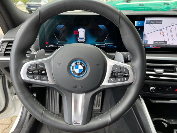BMW Seria 3, 330E XDRIVE TOURING, 2024, 34803 km