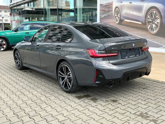 BMW Seria 3, 330E XDRIVE, 2024, 40400 km