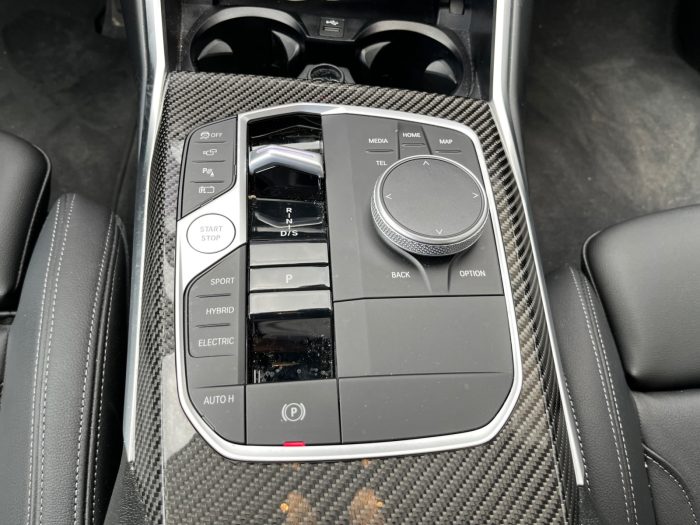 BMW Seria 3, 330E XDRIVE, 2024, 40400 km