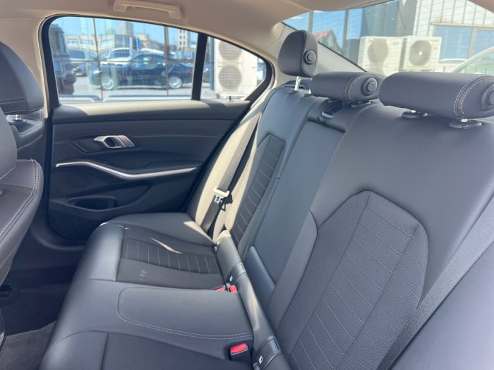 BMW Seria 3, 330E, 2021, 73300 km