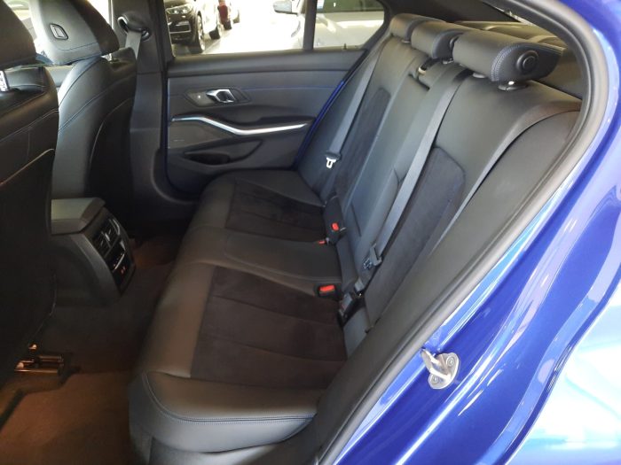 BMW Seria 3, 330I XDRIVE, 2024, 10732 km
