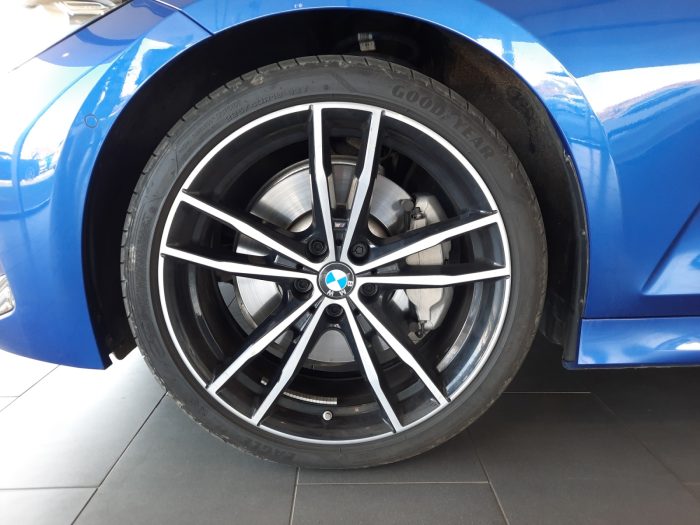 BMW Seria 3, 330I XDRIVE, 2024, 10732 km