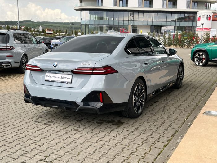 BMW Seria 5, 520D XDRIVE, 2023, 5500 km