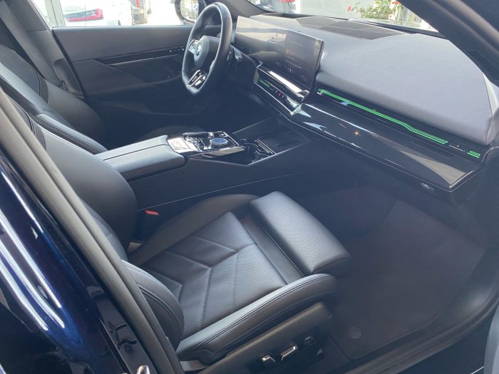 BMW Seria 5, 520D XDRIVE, 2024, 27700 km