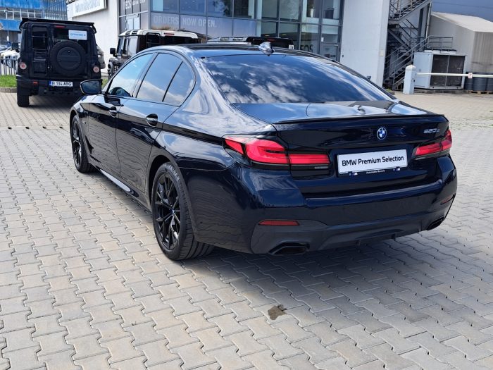 BMW Seria 5, 520E, 2022, 32805 km