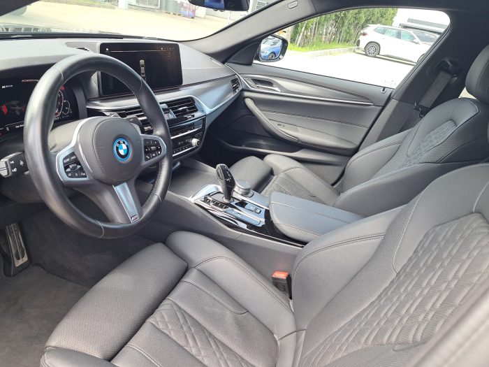 BMW Seria 5, 520E, 2022, 32805 km