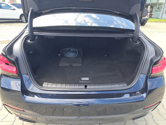 BMW Seria 5, 520E, 2022, 32805 km