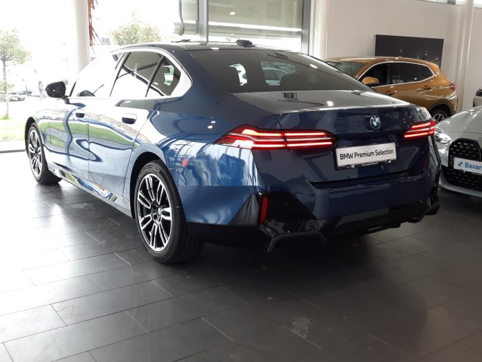 BMW Seria 5, 520I, 2024, 30200 km