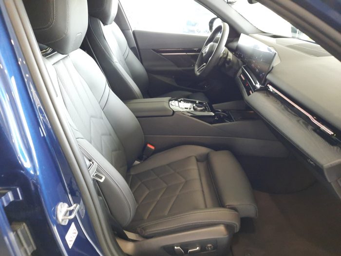 BMW Seria 5, 520I, 2024, 30200 km