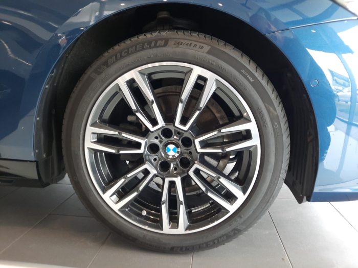 BMW Seria 5, 520I, 2024, 30200 km