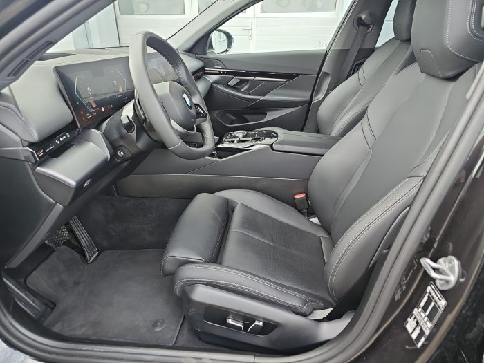 BMW Seria 5, 520I, 2024, 36689 km