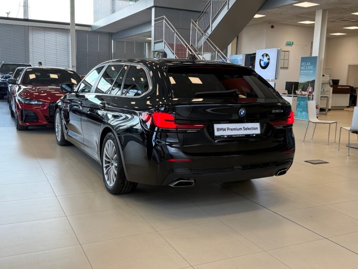 BMW Seria 5, 530E TOURING, 2021, 95650 km