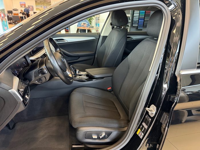 BMW Seria 5, 530E TOURING, 2021, 95650 km