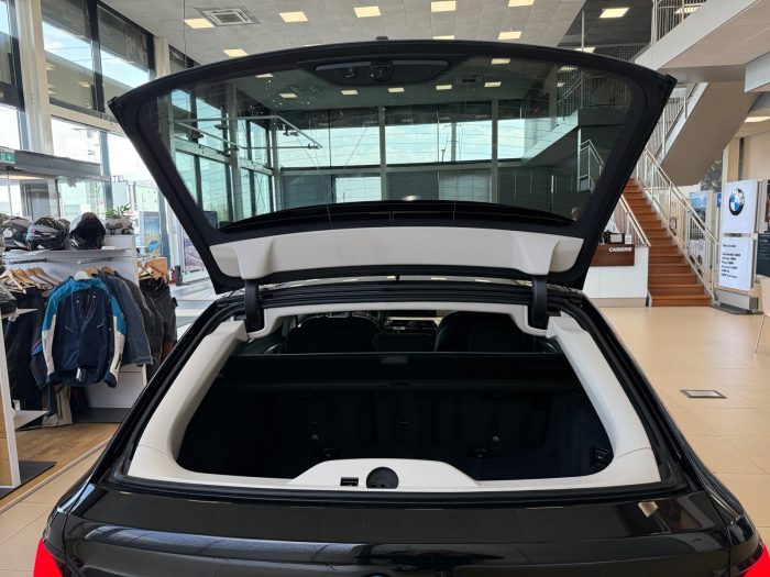 BMW Seria 5, 530E TOURING, 2021, 95650 km