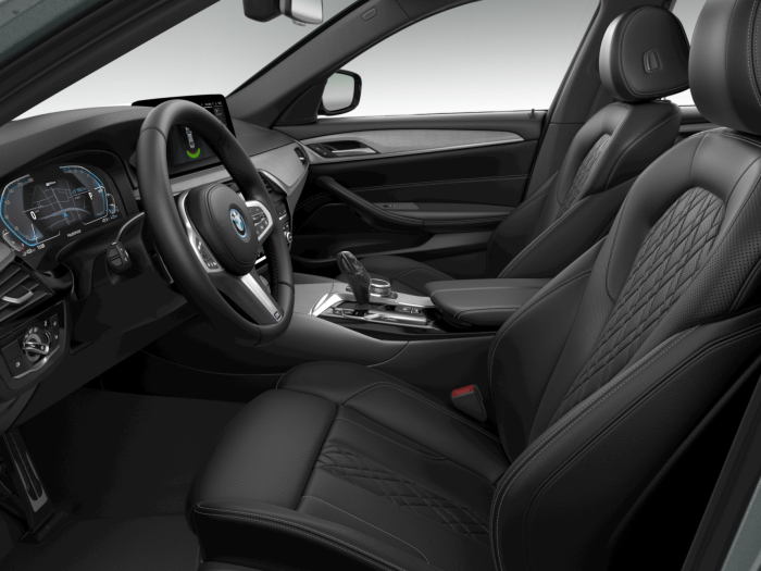 BMW Seria 5, 530E XDRIVE, 2022, 86700 km