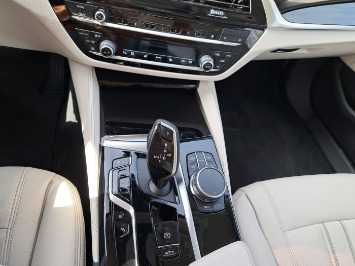 BMW Seria 5, 530E, 2020, 66500 km