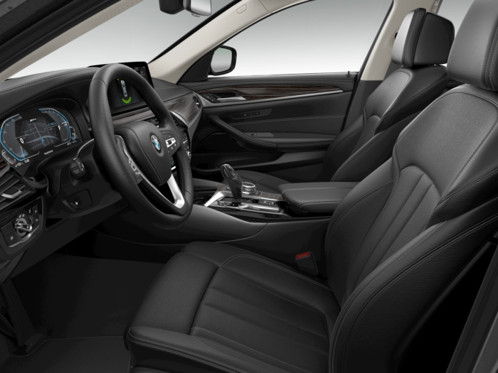 BMW Seria 5, 530E, 2021, 74100 km
