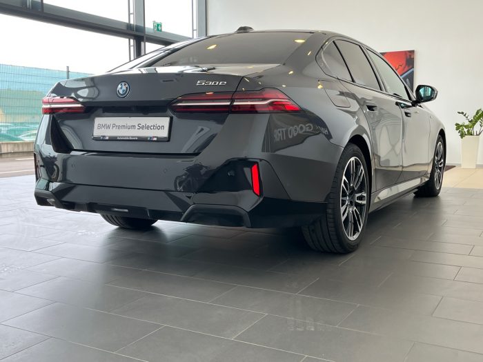 BMW Seria 5, 530E, 2024, 18100 km