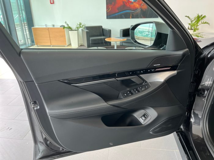 BMW Seria 5, 530E, 2024, 18100 km