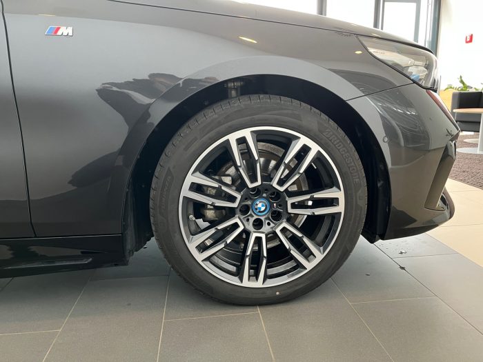 BMW Seria 5, 530E, 2024, 18100 km