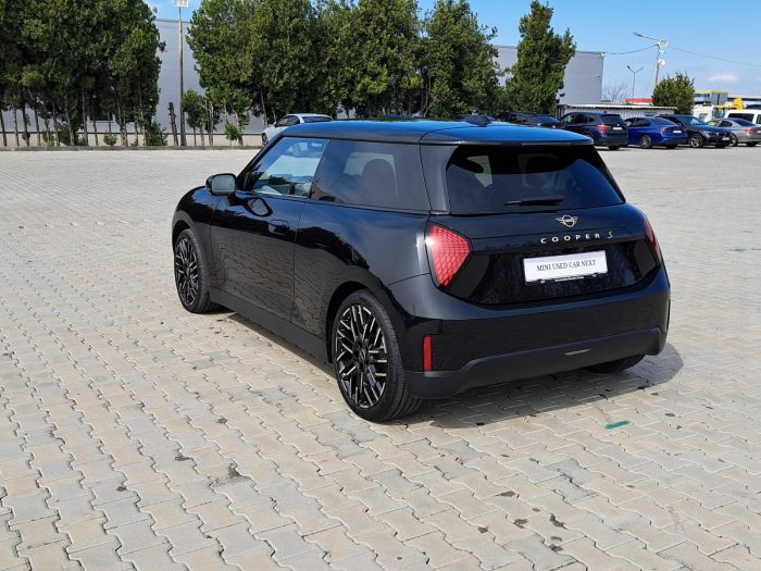 MINI Cooper E, COOPER SE, 2024, 7124 km