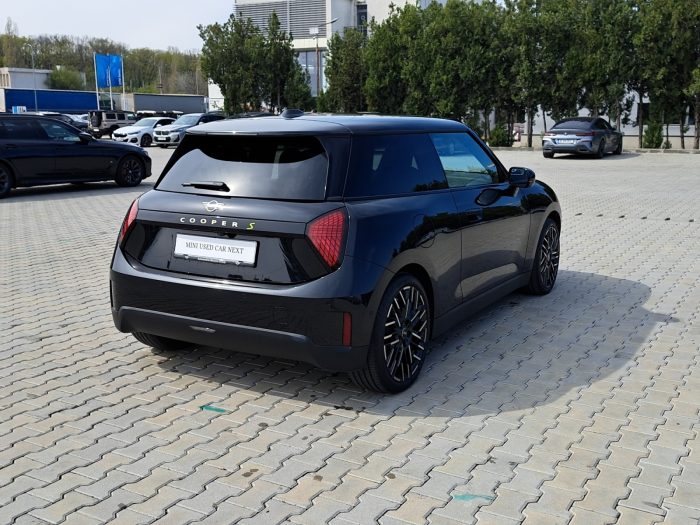 MINI Cooper E, COOPER SE, 2024, 7124 km