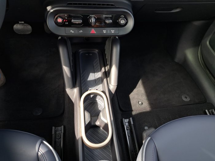 MINI Cooper E, COOPER SE, 2024, 7124 km