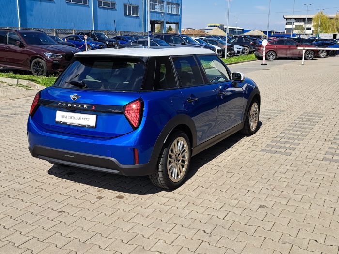 MINI Cooper S, S 5-DOORS, 2024, 5641 km