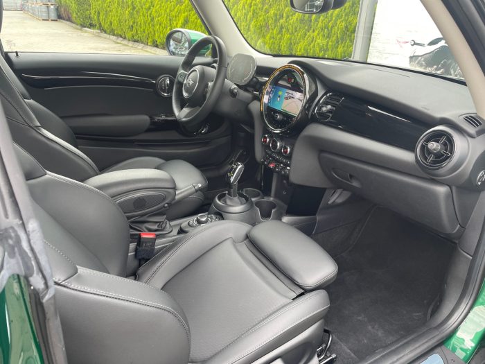 MINI Hatch 3 usi, COOPER, 2022, 16045 km