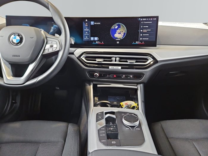 BMW Seria 3, 318D, 2023, 26208 km